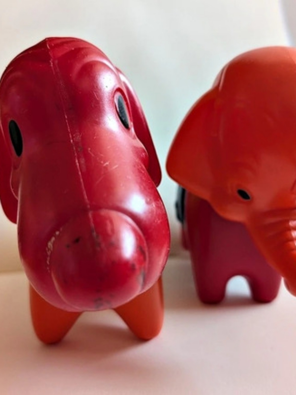 Tupperware Dog And Elephant Toy Set